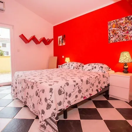 Апартаменты Ferienwohnung Fuer 8 Personen Ca 150 Qm In Porec, Istrien Istrische Riviera Пореч
