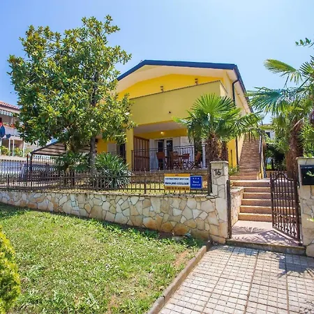 Ferienwohnung Fuer 8 Personen Ca 150 Qm In Porec, Istrien Istrische Riviera Апартаменты Пореч